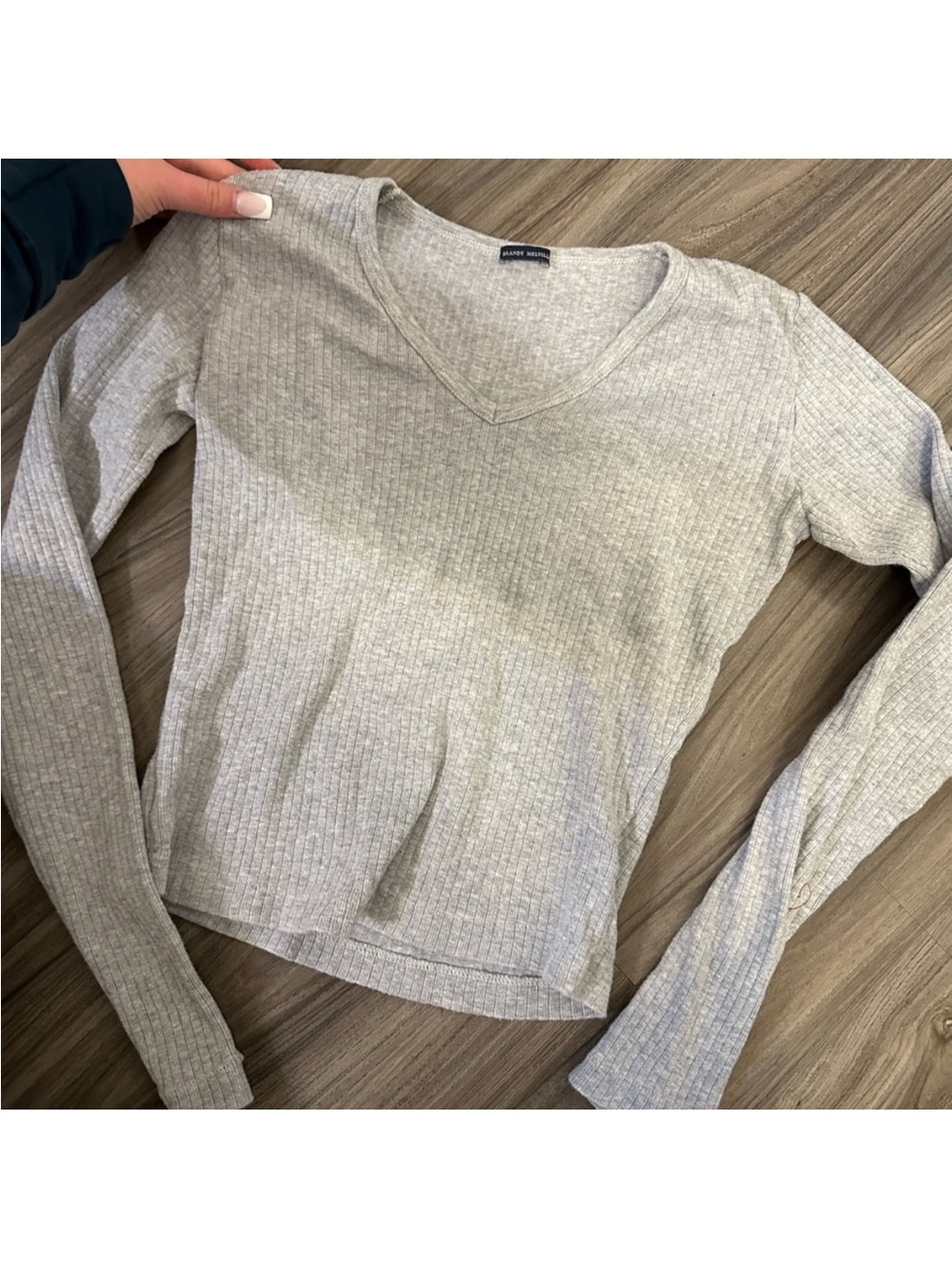 Brandy Melville Light Gray Ribbed V-Neck Long Sleeve Top